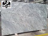 Granite Jasper <br>Fini : POLI - Lot : 46436 <br> Epaisseur : 1.25'' <br>Dimensions : +,- 130'' x 75'' <br> Indice de prix : $$$$ <br> ARRIVAGE JANVIER 2027
