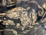 Granite Titanium Gold Premium <br>Fini : Poli - Lot : 1854 <br>Epaisseur : 1.25'' <br>Dimensions : 129'' x 75'' <br> Indice de prix : $$$$ <br>