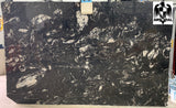 Granite Titanium Premium <br>Fini : Poli - Lot : 116632 <br>Epaisseur : 1.25'' <br>Dimensions : +,-87'' x 78'' <br> Indice de prix : $$$$ <br>