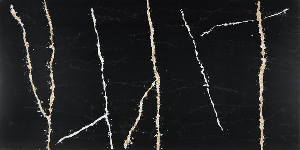 JUMBO Quantra - 9555 Sahara Noir <br>Grade : 1ere Qualite <br>Fini : Poli <br>Epaisseur : 1.25''<br>Dimensions : 130'' x 65''<br>Indice de prix : $$$$ <br>