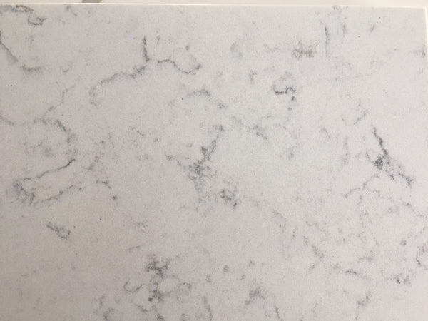 JUMBO Technistone Noble Carrara <br> Grade : 1 ere Qualité <br> Fini : Poli <br> Epaisseur : 1.25''<br> Dimensions : 126'' x 61'' <br>Indice de prix : $$$ <br>