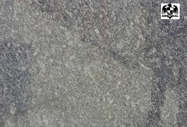 Granite Steel Grey Premium<br>Fini : Poli - LOT: 1150 <br>Epaisseur : 1.25'' <br>Dimensions : +,-127'' x 72'' <br> Indice de prix : $$$ <br>