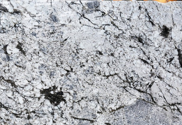 Granite New Azul Aran  <br>Fini : POLI -  Lot : 45102 <br> Epaisseur : 1.25''  <br>Dimensions : +,- 119'' x 67'' <br> Indice de prix : $$$ <br> ARRIVAGE JANVIER 2027