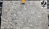 Granite Bianco Antico Premium  <br>Fini : Antique -  Lot : 17631 <br>Epaisseur : 1.25''  <br>Dimensions : +,-127'' x 78'' <br> Indice de prix : $$$ <br> ARRIVAGE JANVIER