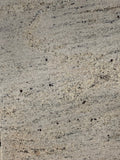 Granite Ivory Cream <br>Fini : Poli -  Lot : 42458  <br>Epaisseur : 1.25''  <br>Dimensions :  115'' x 75'' <br> Indice de prix : $$ <br>