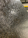 Granite Black Pearl Premium  <br>Fini : LAPATURA * Antique Lustré *  -  Lot : 43085 <br>Epaisseur : 1.25''  <br>Dimensions : +,- 125'' x 60'' <br> Indice de prix : $$ <br> ** NOUVEAUTÉ !!