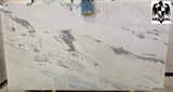 Quartizite Oyster White Premium <br> Fini : Poli -  Lot : 18118  <br> Epaisseur : 1.25''  <br> Dimensions :  125'' x 63'' <br> Indice de prix : $$$$ <br>