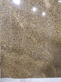 Granite Madura Gold * SOLDE * <br> Fini : Poli -  Lot : 8491  <br>Epaisseur : 1.25''  <br>Dimensions :  +,- 120' x 78'' <br> Indice de prix : $ <br>